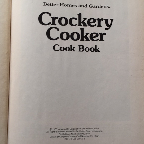 2 Crockery Cooker Cook Books - Picture 6 of 7